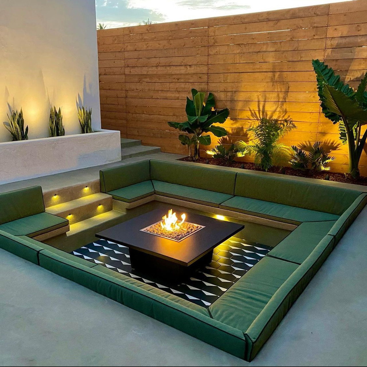 how-to-create-perfect-fall-gatherings-fire-pit-entertainment-guide-for-landscape-designers.jpg